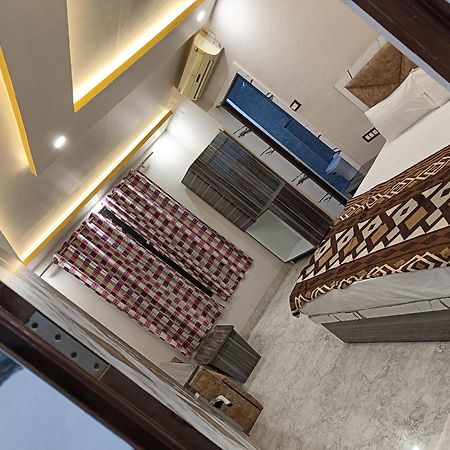 Pragya International Hotel Варанаси Екстериор снимка